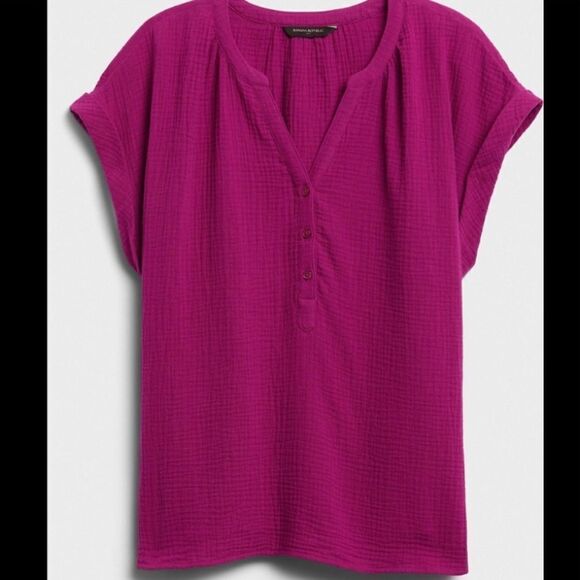 Banana Republic Gauze Button-Front Tee - Picture 3 of 10